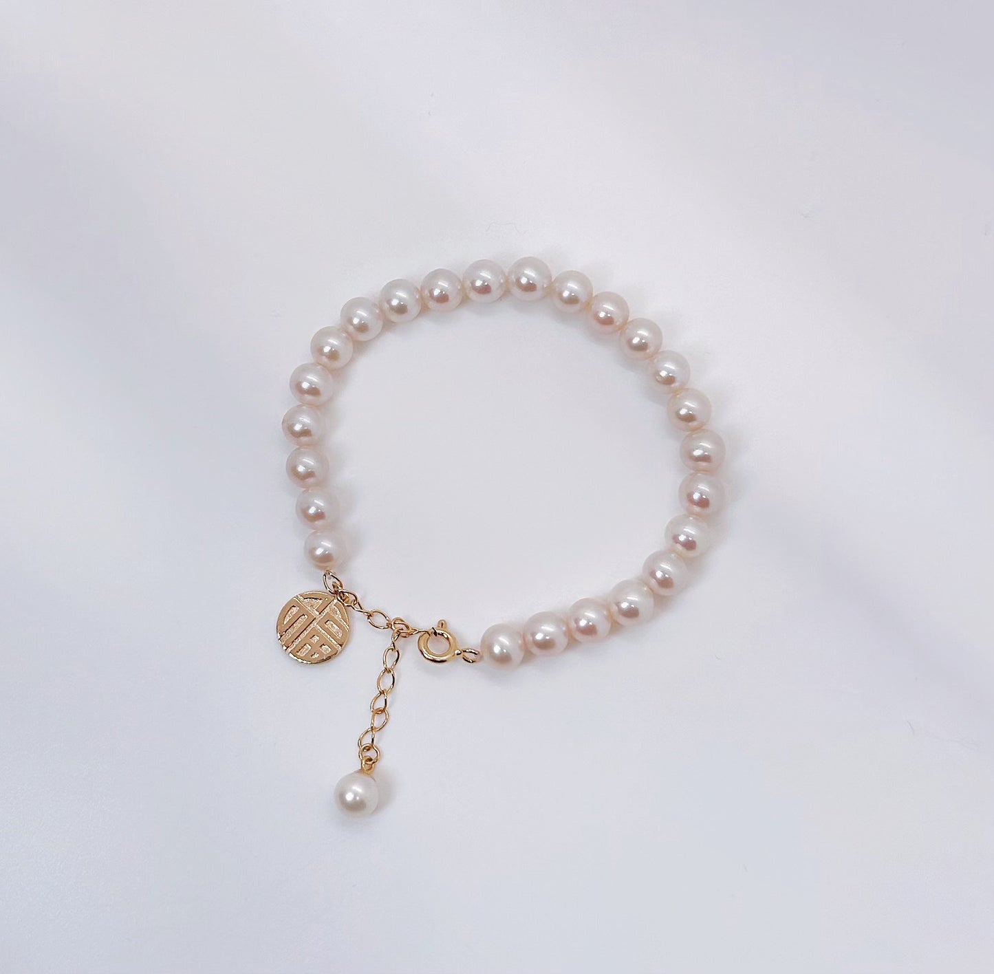 Classic “Fortune” Pearl Bracelet