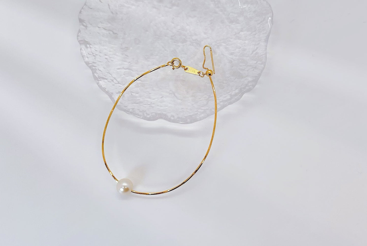 Flexible Gold Bangle with Pearl